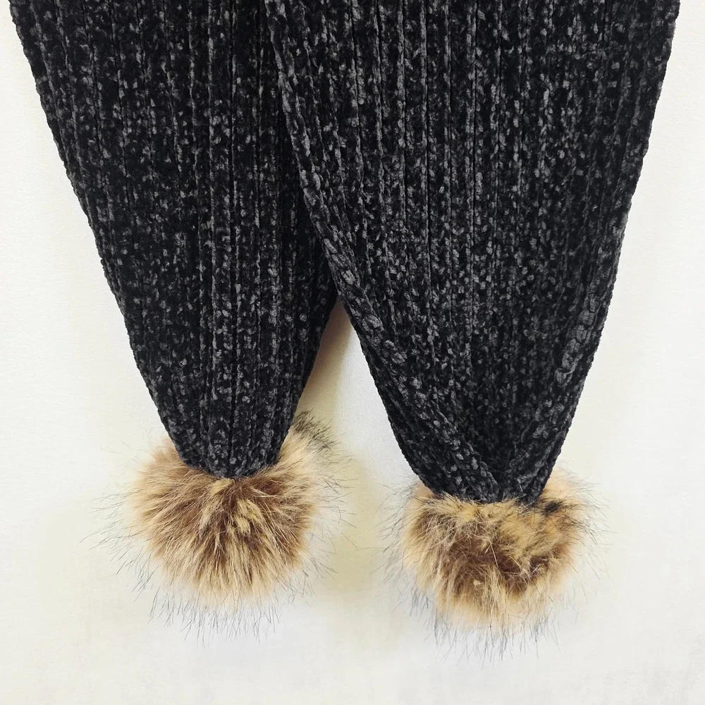 Black Long Chenille Knit Scarf Womens OS Faux Fur Pom Pom‎ Winter Cozy Chic Soft